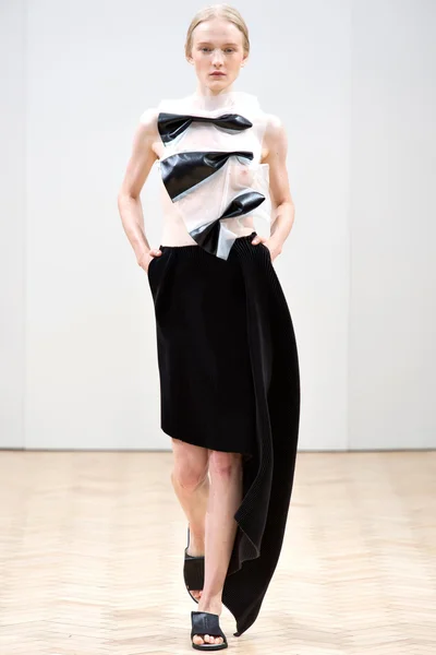 Look 5